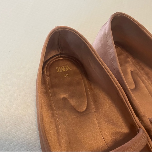 ZARA SATIN EFFECT BALLET FLATS
PINK WOMENS SIZE 9 - Picture 3 of 6